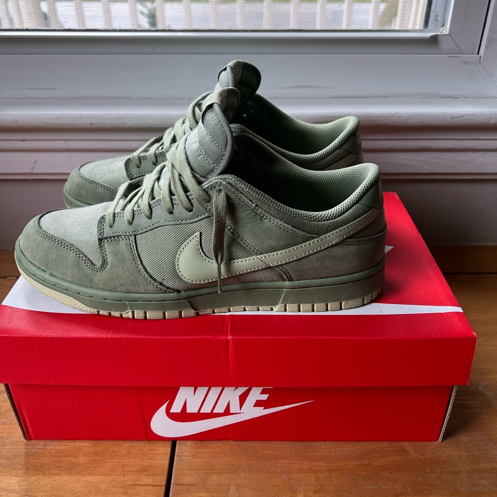 Nike Dunk Low Retro in Oil Green/Olive Aura Phantom in box